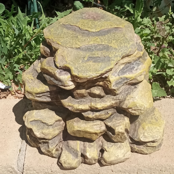 Tetrafauna Terrarium Corner Rock Filter Waterfall. - Picture 12 of 16